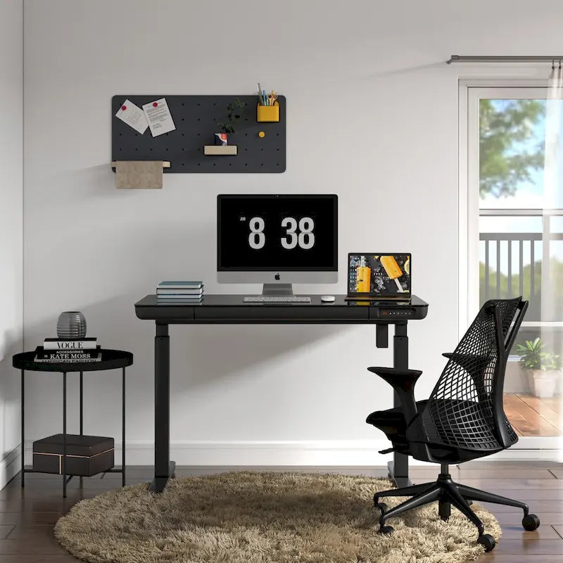 Bureau électrique debout en verre de 48 pouces avec plateau en verre trempé, poste de travail assis-debout à hauteur réglable pour bureau moderne