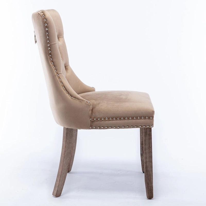 Chaise de salle à manger contemporaine haut de gamme en velours capitonné avec pieds en bois et clous décoratifs, lot de 2 pièces.