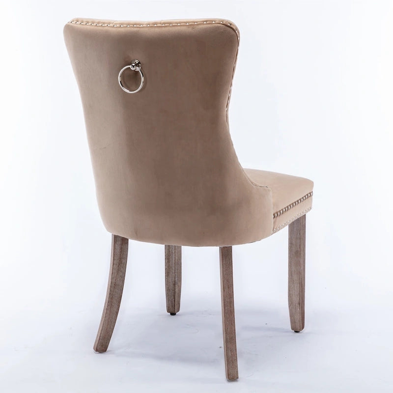 Chaise de salle à manger contemporaine haut de gamme en velours capitonné avec pieds en bois et clous décoratifs, lot de 2 pièces.
