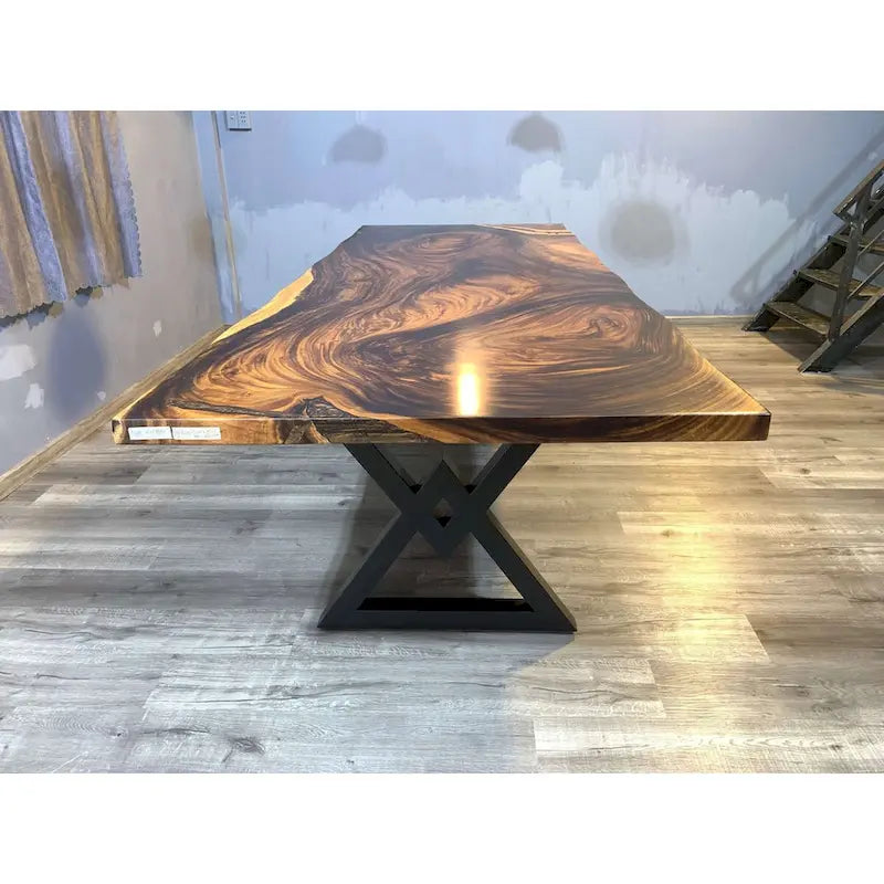 118 Grande table à manger Live Edge