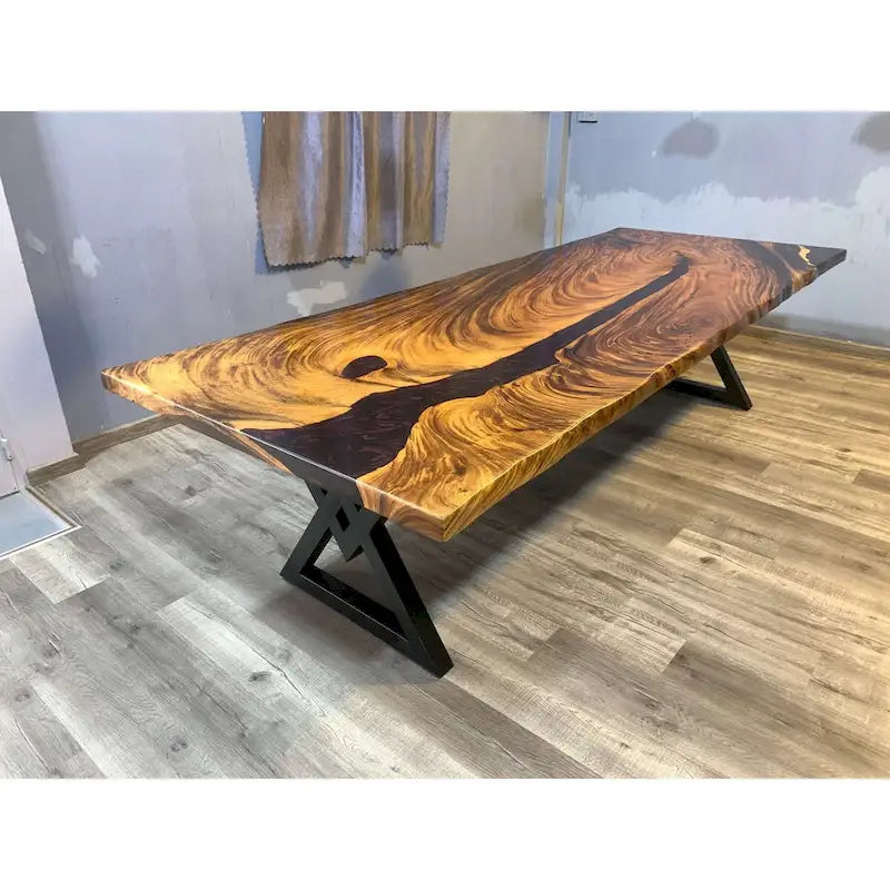 118 Grande table à manger Live Edge
